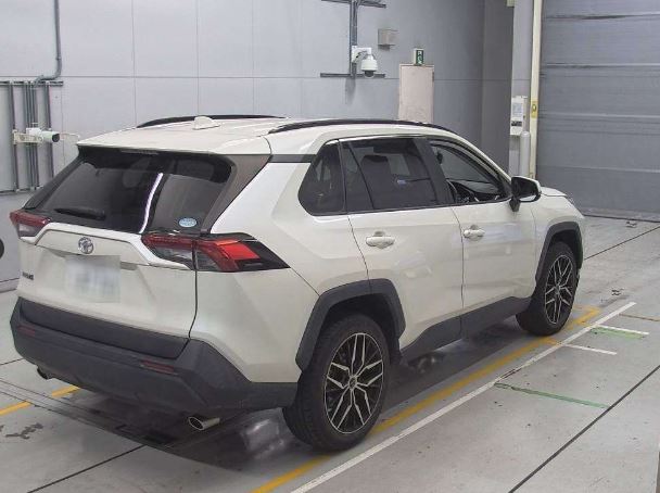 Toyota RAV4 X image 3