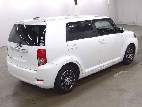 Toyota Corolla Rumion 1.5G image 3