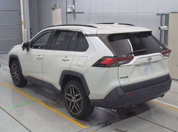 Toyota RAV4 X image 5